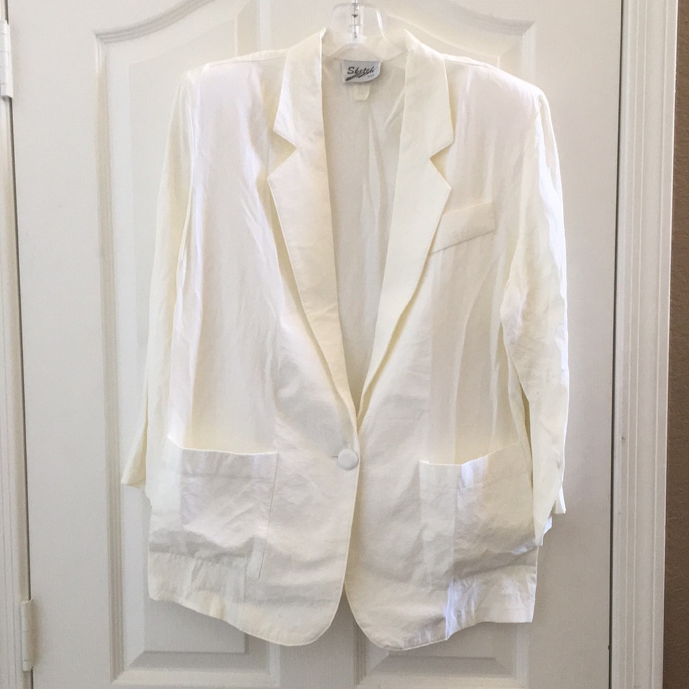 FINAL MARKDOWN Ladies’ Sketch Blazer with Front Pockets medium